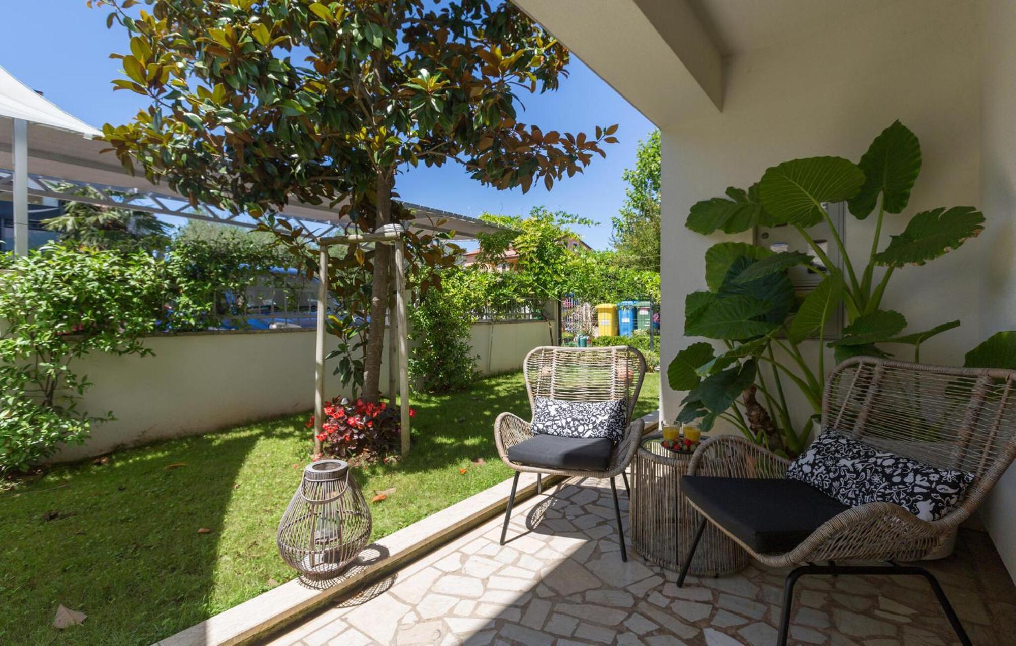 1 Bedroom Beautiful Apartment In Porec Bagian luar foto